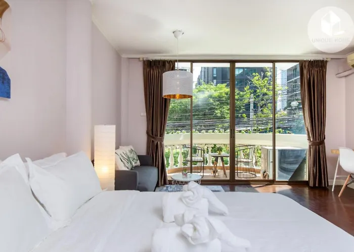 Unique Townhouse 2f-3f * Bangkok