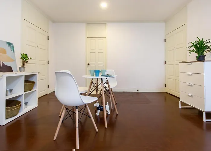 Unique Townhouse 2f-3f