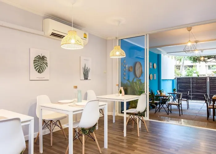 Bed & Breakfast Unique Townhouse 2f-3f Bangkok